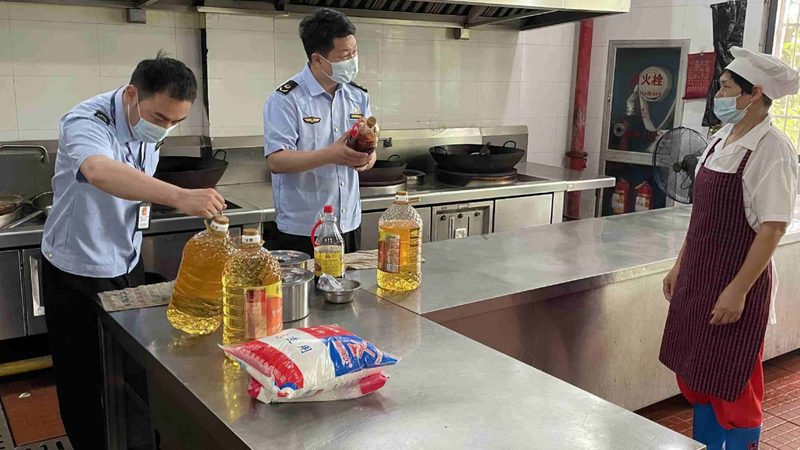 蜜饯果干话梅：传统零食的优与劣