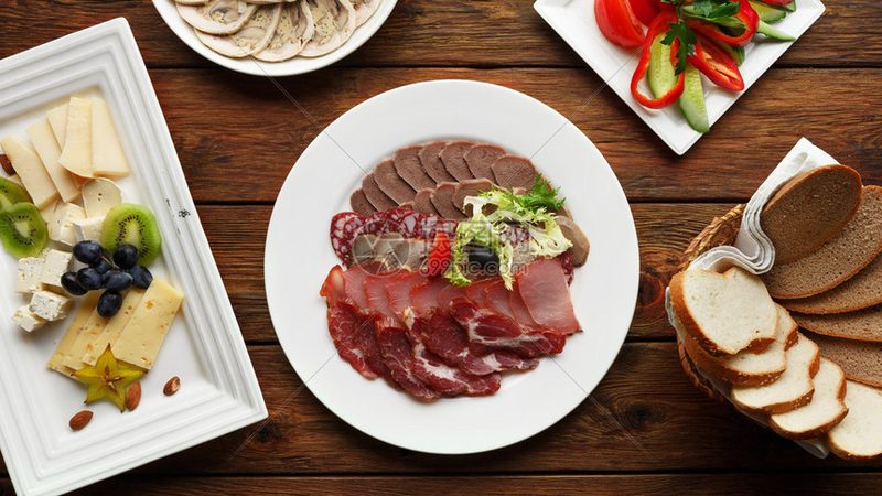 揭秘零食批发一手货源代理：条件与注意事项